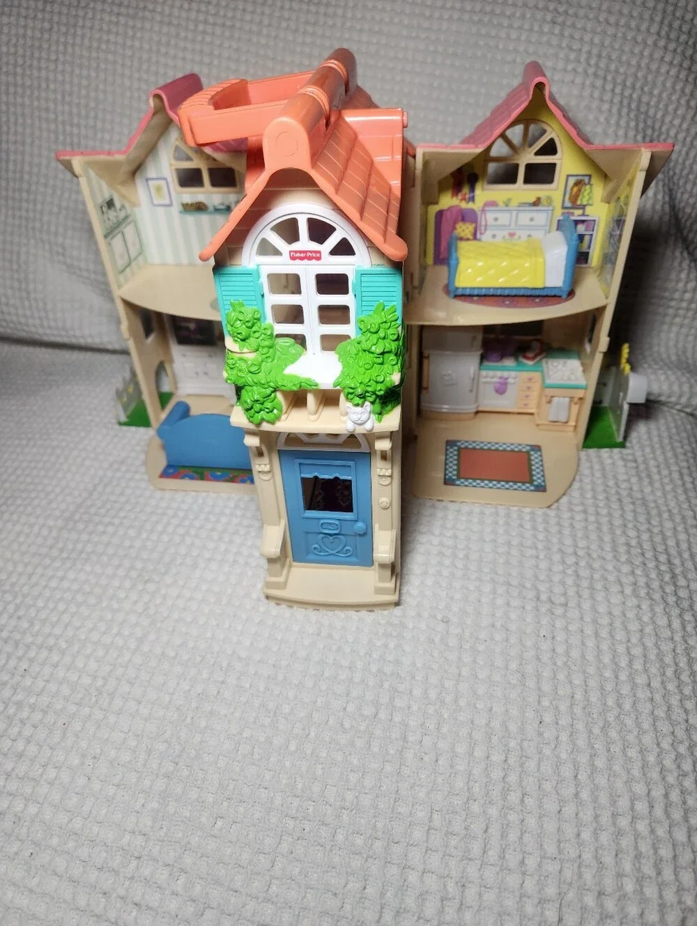 Fisher-Price Pink & Blue Loving Family CottageFold-Out Dollhouse Playset 2000